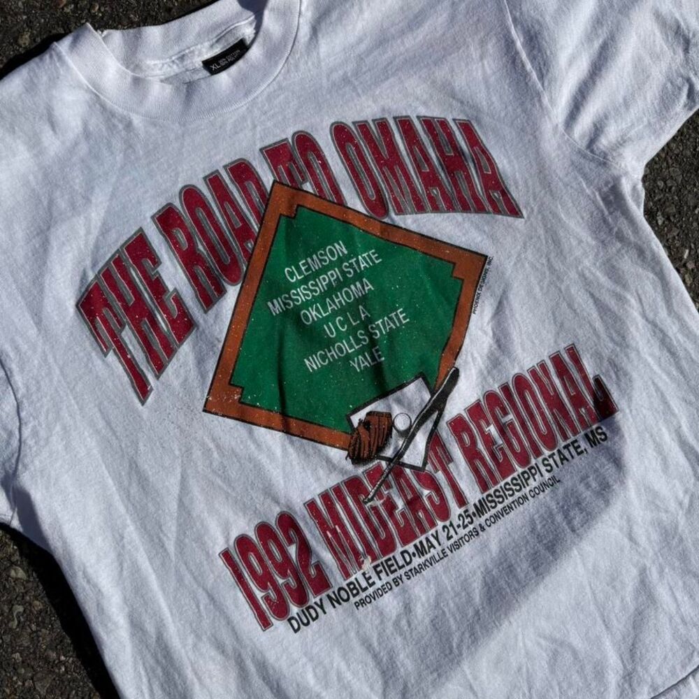 1992 Omaha Mud East Regional Baseball Tee- size XL
